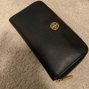 Tory Burch Robinson Continental Wallet